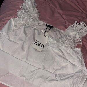 Zara White Eyelet Sleeve Blouse